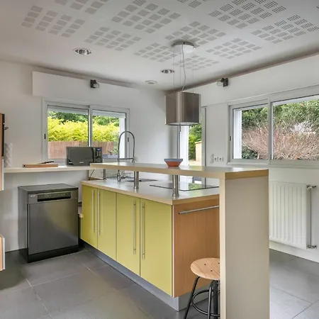 - Magnifique Maison Avec Piscine - 8 Pers