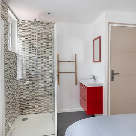 - Magnifique Maison Avec Piscine - 8 Pers *