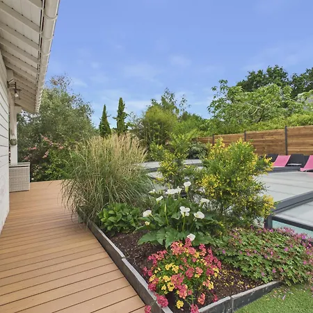 - Magnifique Maison Avec Piscine - 8 Pers