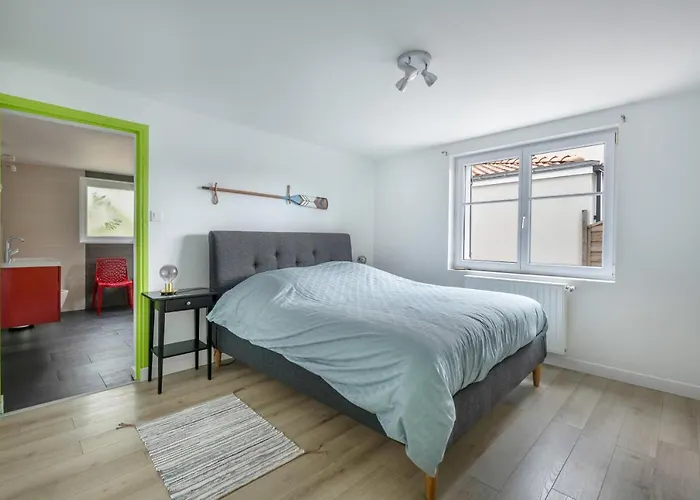 펜션 - Magnifique Maison Avec Piscine - 8 Pers